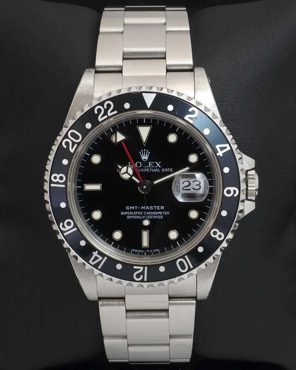 Rolex GMT-Master 16700 Unpolished with Black Bezel on Oyster Bracelet